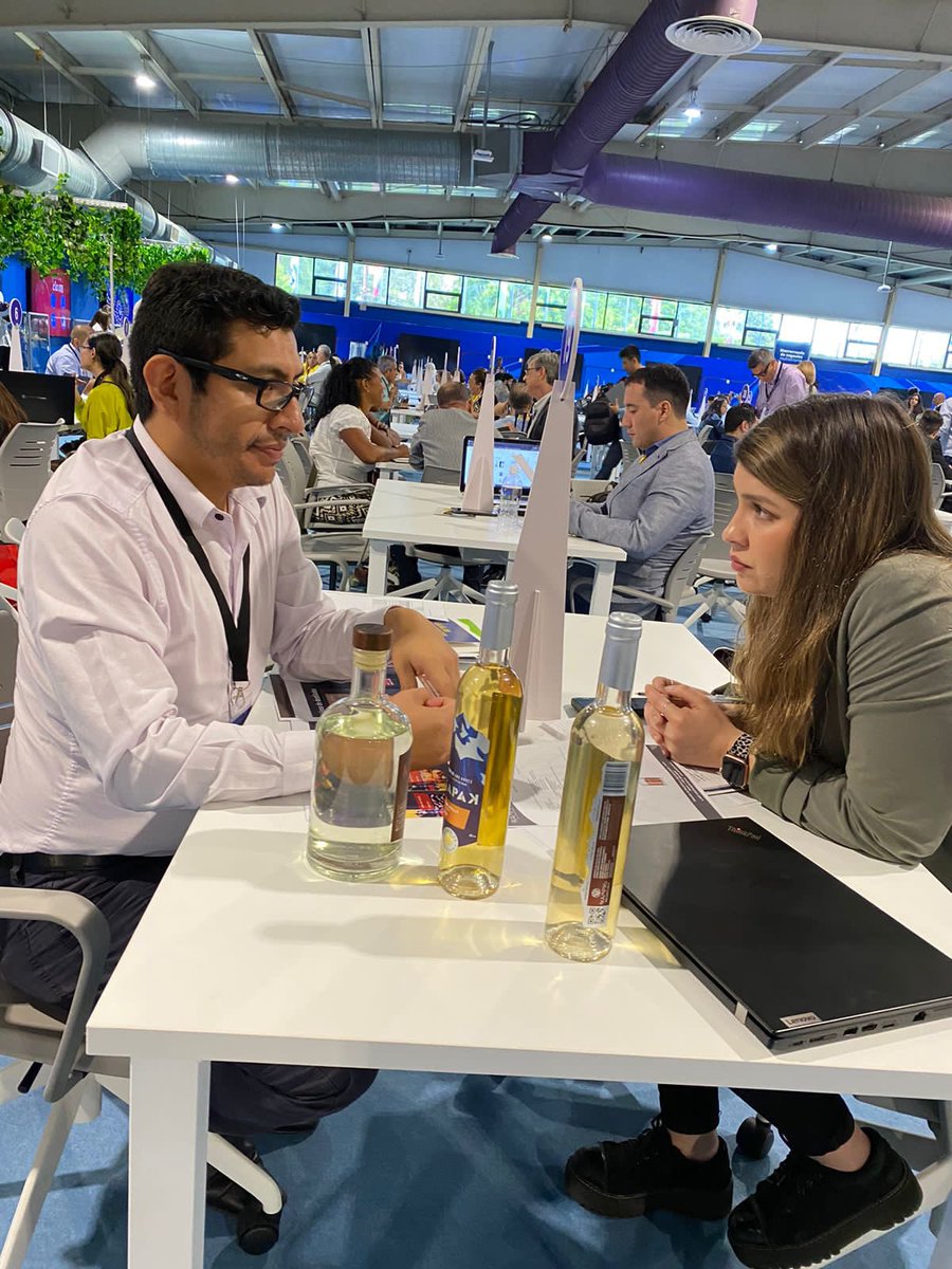 ProEcuador_'s tweet photo. 📍Cuba | Del 2 al 4 de octubre, 23 empresas ecuatorianas formaron parte de la 10ma edición de la macrorrueda de negocios multisectorial Expo Aladi. En esta edición participaron más de 360 empresas entre exportadoras y compradores de los países miembros de la @ALADI_SG.  🇪🇨🌏🙌🏼 https://t.co/WbWj0Tbskv