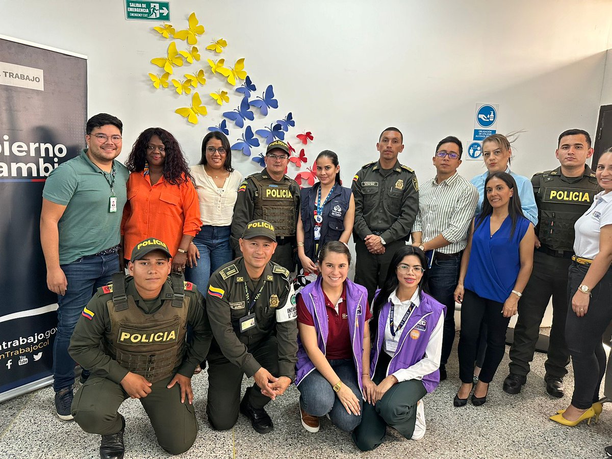 MintrabajoCol's tweet photo. #MinTrabajoEnTerritorio instaló en Arauca la Mesa Interinstitucional para la Protección de los Derechos Fundamentales de Trabajadoras Sexuales, de acuerdo a lo dictaminado por la @CConstitucional. Se sensibilizó a inspectores/as y funcionarios/as de diferentes instituciones. https://t.co/l8WRmyzBm8