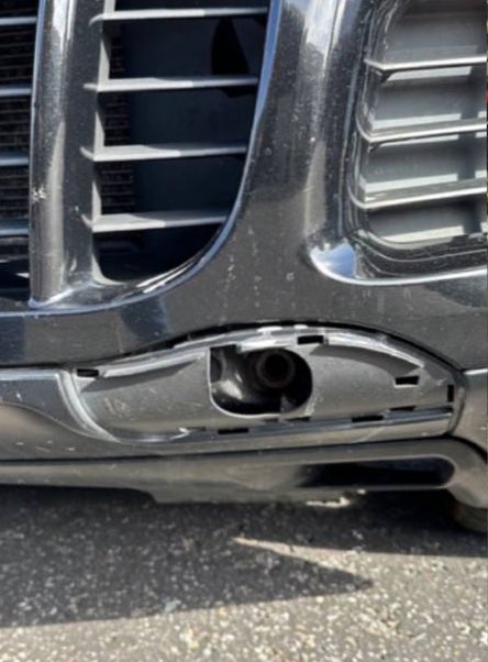 GoodwillFOS's tweet photo. Hey @CARFAXinc 

I ordered a replacement tow hitch cover for my Cayenne and now it’s showing up as a damage report?

How can I correct this? https://t.co/fZF4iKDqiX