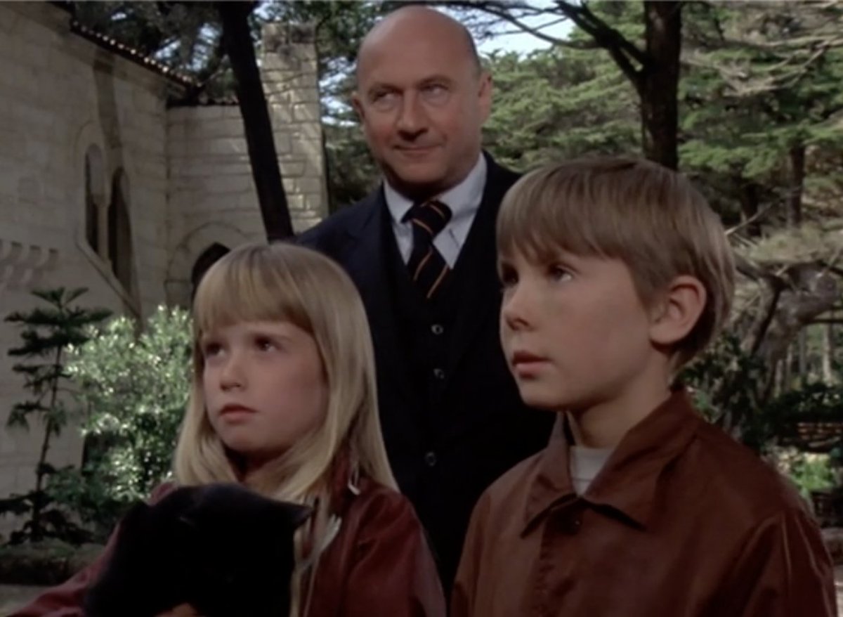 Celebrating #DonaldPleasence’s birthday today. He could play ‘strange’ better than anyone, yet he was one of the kindest people I have ever met. It was such an honor to work with him.