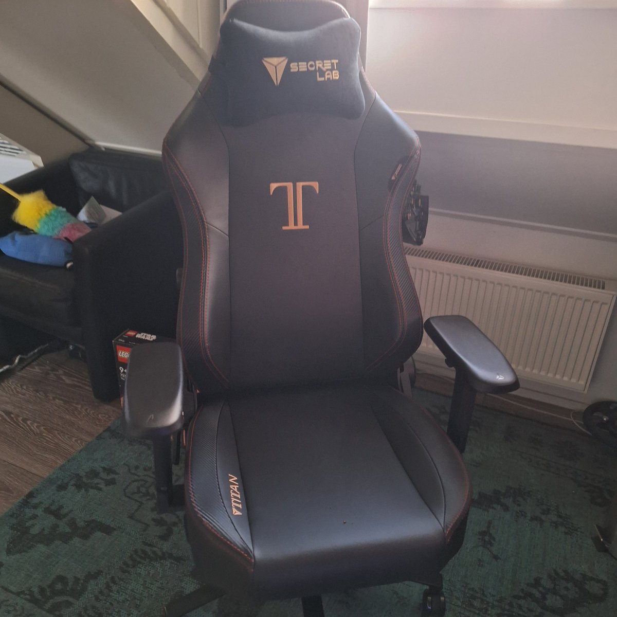 TigerRL99's tweet photo. Great chair! Recommend it @secretlabchairs https://t.co/XusymSHRv8