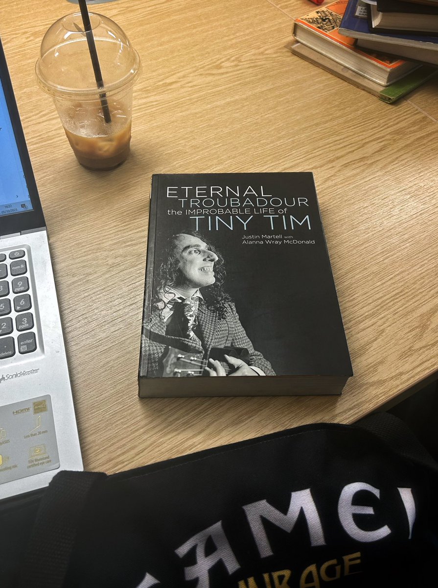 celluloidcowboy's tweet photo. I host a number of obsessive concerns, and concerning obsessions. Here’s one. 

Finally got my hands on a copy of Justin Martell’s Tiny Tim biography, Eternal Troubadour. https://t.co/VwLHzJvIar