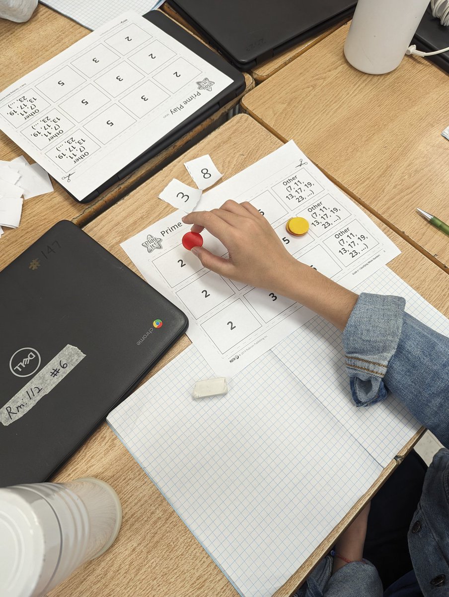 MatthewMuia91's tweet photo. Today, the grade Grade 6 students are learning prime factorization through prime play! Excellent way to practice identifying factors, prime &amp; composite numbers, and divisibility ✏️ 🔢 @bayviewglenps1 @YRDSB #TeachersDay @MarianSmall https://t.co/QEKWIabFj2
