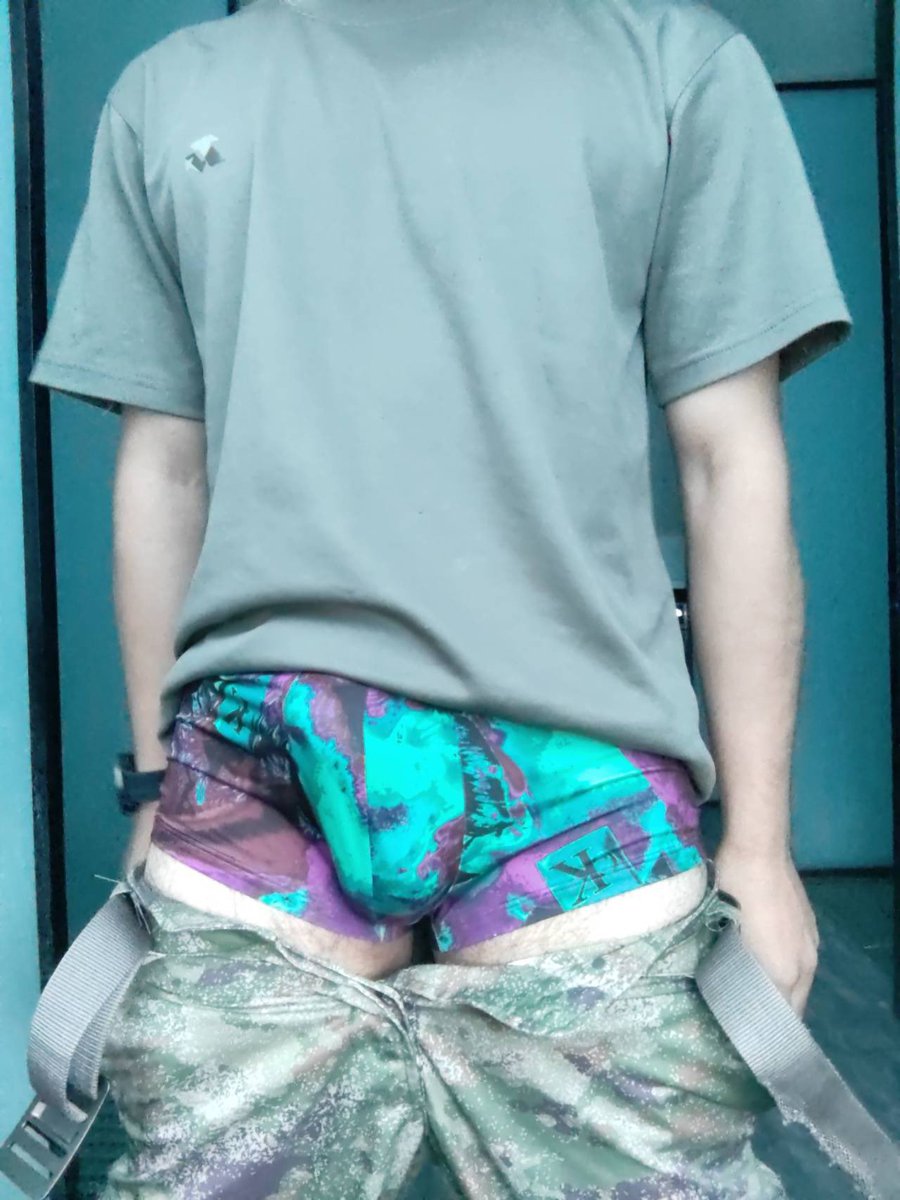 Anthony47645850's tweet photo. 好看吗 https://t.co/Zv8vLsT7Mk