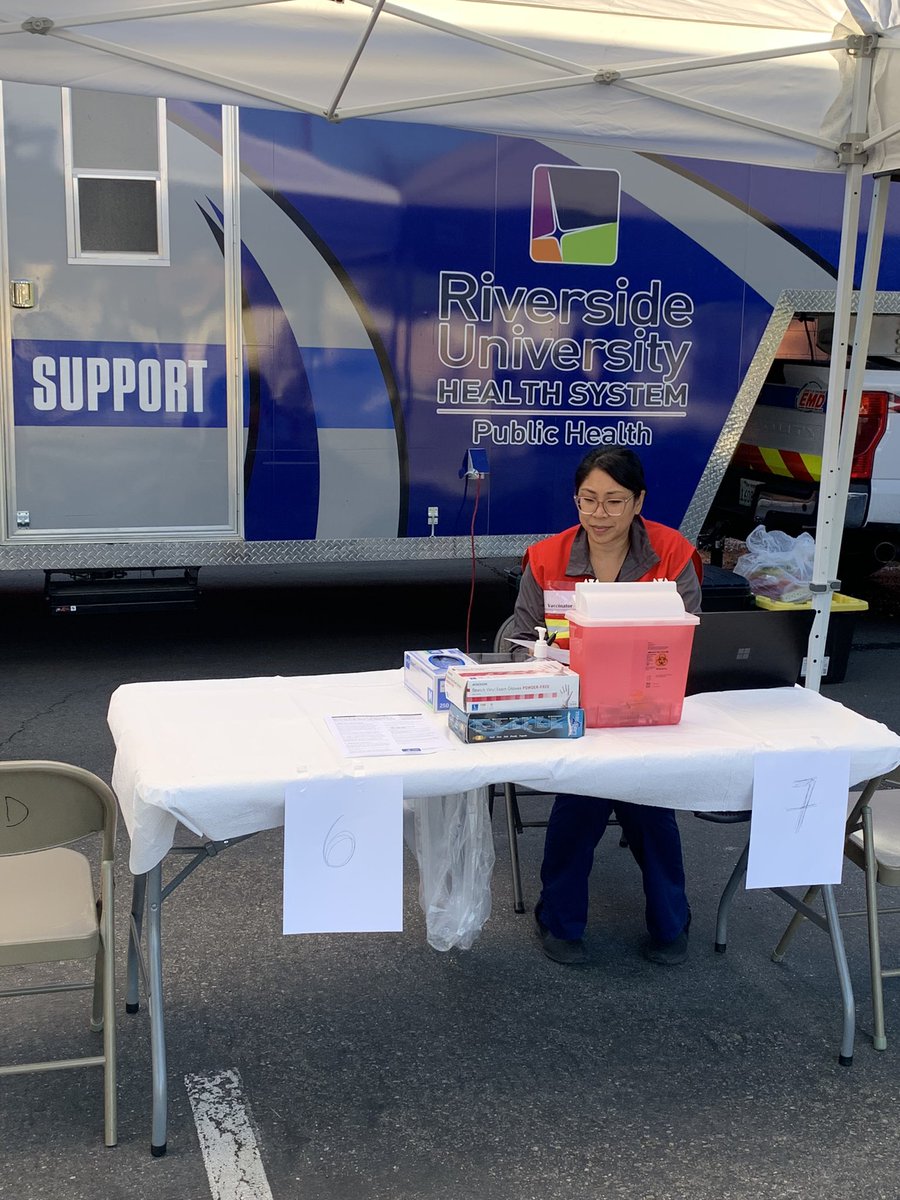 The flu/COVID vaccine clinic has started at Corpus Christie Church in Corona. No appointment needed. We’ll be out here until 1 pm.