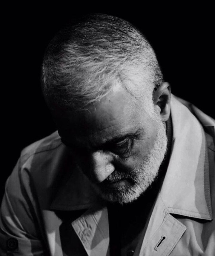 گاهی‌درشهر...!
دلم‌تنگ‌همانیست‌،که‌نیست:)💔
#hero