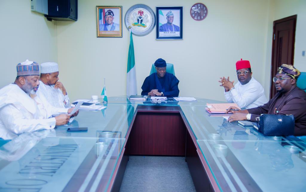 Voice of Nigeria (@voiceofnigeria) on Twitter photo Finance Minister Mr. Wale Edun participated in today's Economic Coordinating Committee meeting at the Ministry of Finance. Also in attendance were Ministers of Planning, <a href="/PlanningNG/">Federal Ministry of Budget & Economic Planning NG</a> <a href="/atikuabagudu/">Senator Abubakar Atiku Bagudu CON</a> Agriculture, <a href="/FmardNg/">Fed Min of Agric & Food Security</a> <a href="/SenAbuKyari/">SEN ABUBAKAR KYARI</a>; Works, <a href="/FMWNIG/">Federal Ministry of Works</a> <a href="/realdaveumahi/">David Nweze Umahi</a> and Power Finance Minister Mr. Wale Edun participated in today's Economic Coordinating Committee meeting at the Ministry of Finance. Also in attendance were Ministers of Planning, <a href="/PlanningNG/">Federal Ministry of Budget & Economic Planning NG</a> <a href="/atikuabagudu/">Senator Abubakar Atiku Bagudu CON</a> Agriculture, <a href="/FmardNg/">Fed Min of Agric & Food Security</a> <a href="/SenAbuKyari/">SEN ABUBAKAR KYARI</a>; Works, <a href="/FMWNIG/">Federal Ministry of Works</a> <a href="/realdaveumahi/">David Nweze Umahi</a> and Power