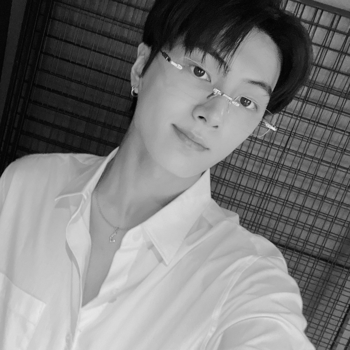 ㅤ

⠀  ㅤꏝ | ㅤParang bagay?
⠀  ㅤ
⠀