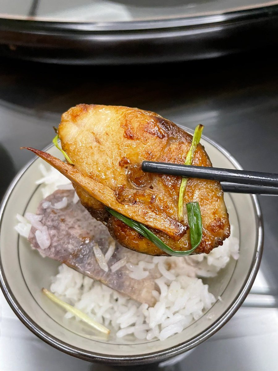 At noon, we had lunch at a colleague’s house🥰