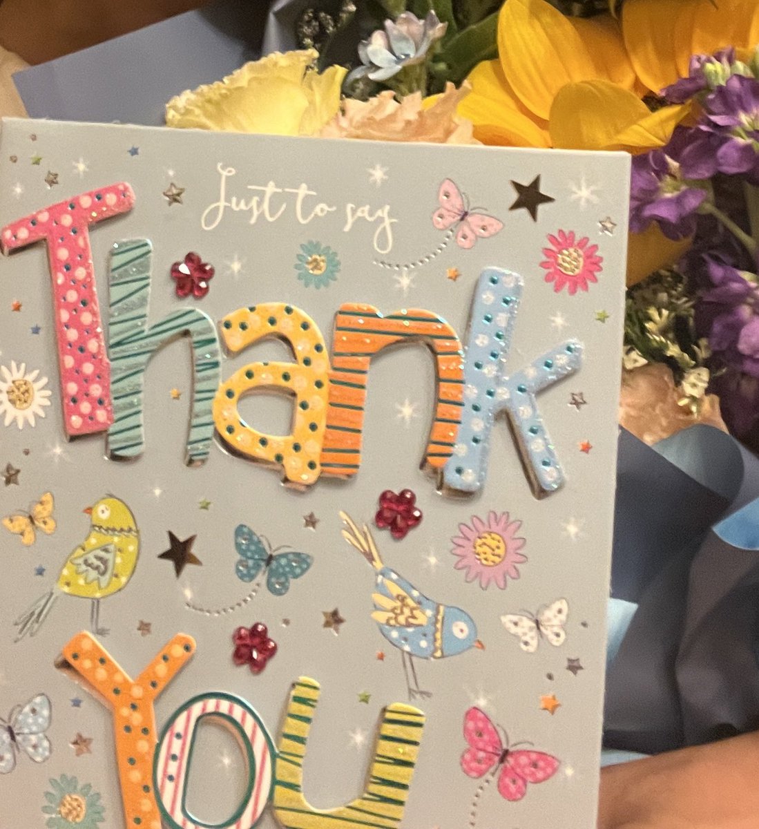 Hing_SoB's tweet photo. Two last lessons in One day- in my full time job as well as being a part-time teacher at night school🥹
Time flies. Can’t believe it’s been 2 years.
Though I won’t be ur teacher by then, I’ll see everyone on ur grad day by the end of this school yr!🌻🌻🌻 #goodbyeclass https://t.co/qcRopU19ql