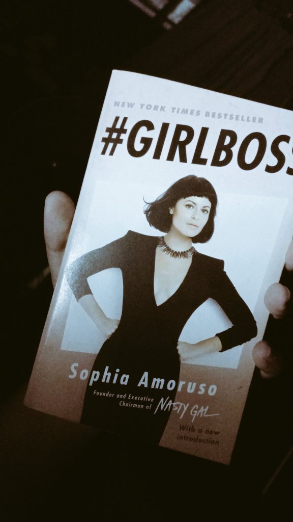 Moi_InsideBin's tweet image. I&apos;m beyond excited to read this one (again) because the last time I read this book was a digital version. #thirdbook starting by this month, let&apos;s go!