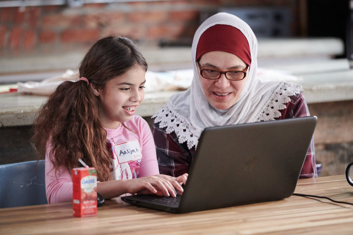 learningcode's tweet image. 🍎 Happy World Teachers’ Day! Today, we celebrate YOU! Your dedication, passion, and the unwavering support you provide to students and families and recognize that your work is continuously transforming education. Thank you. #WorldTeachersDay #TeachersLearningCode #UNESCO