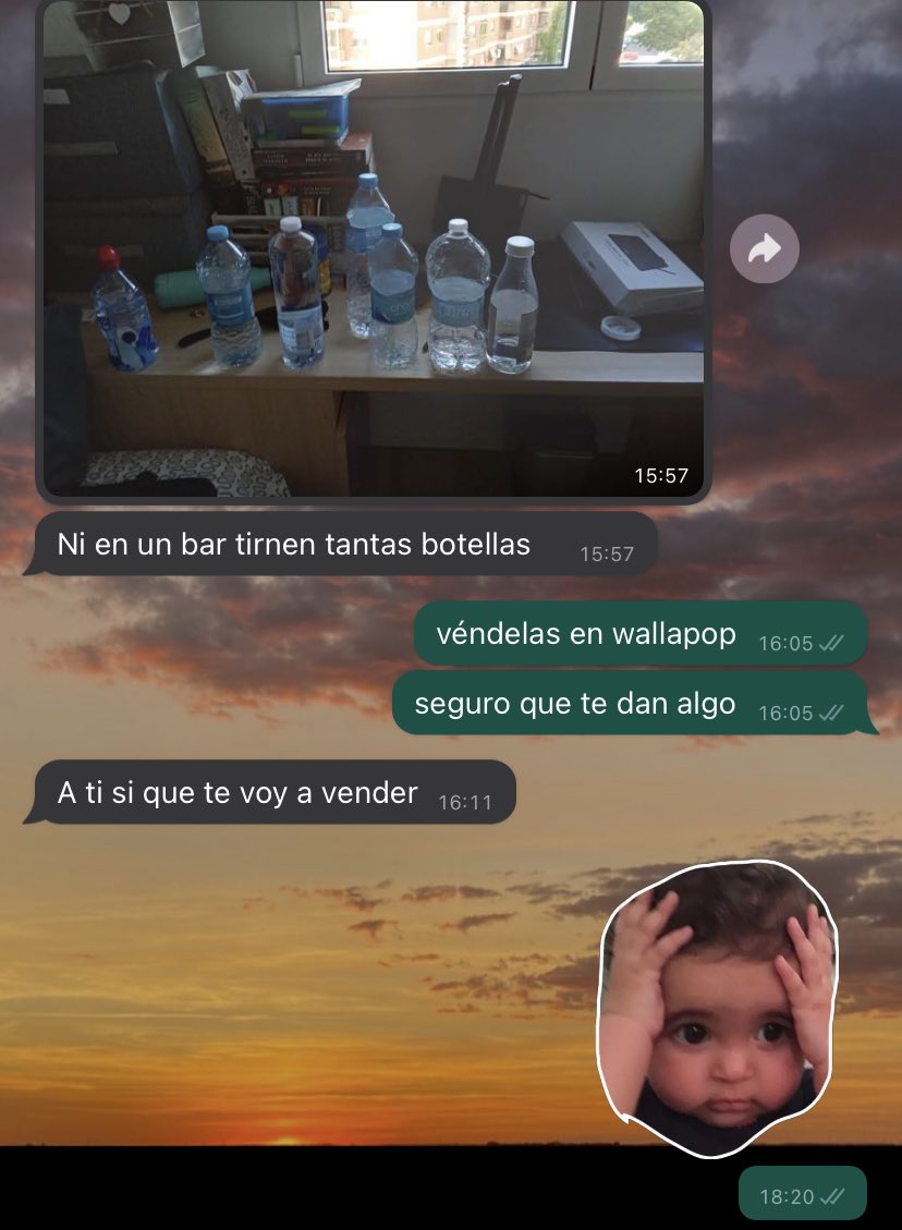 carlajimenez014's tweet photo. No me echa de casa porque no puede :) https://t.co/pxNM2usTNQ
