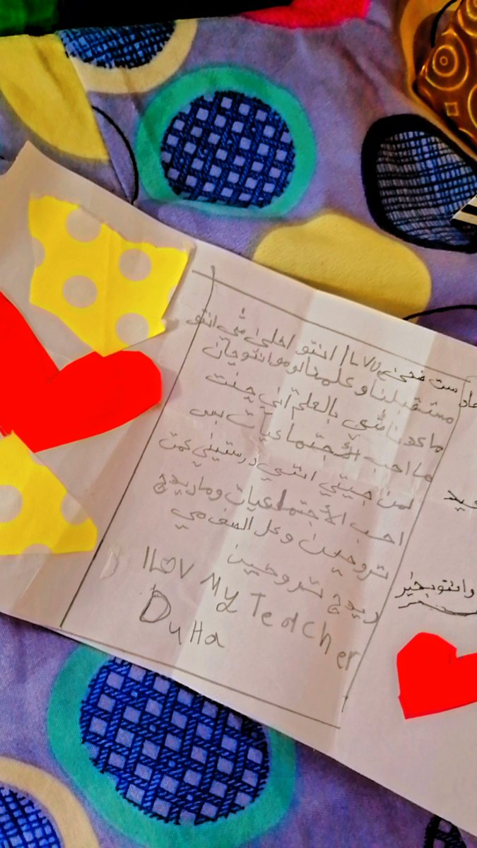c11__3's tweet photo. 🥺 ذكريات تدريسي بالابتدائية.. 
#يوم_المعلم_العالمي https://t.co/N2zUVvrLD6