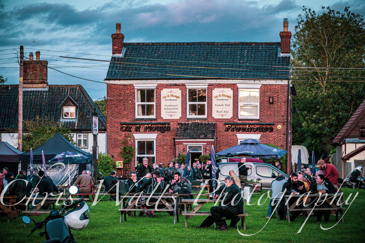 Chrisphotos19's tweet photo. #biker #motorbike #biker #bikernight #motorcycle #bikermeet #man #rider #sony #sonycamera #sonyrx10iv #lightroom #photography #photographer #sonycamera #sonyphotography #bikephotography #motorbikephotography https://t.co/DyO4kgbjeY