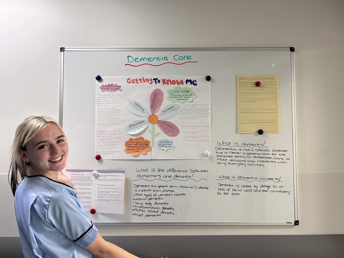 208ward's tweet photo. Good job to our HCSW Louise and RN Katrina for presenting information - following a study session on #gettingtoknowme @irvine_lyn https://t.co/PnyKC9D61e
