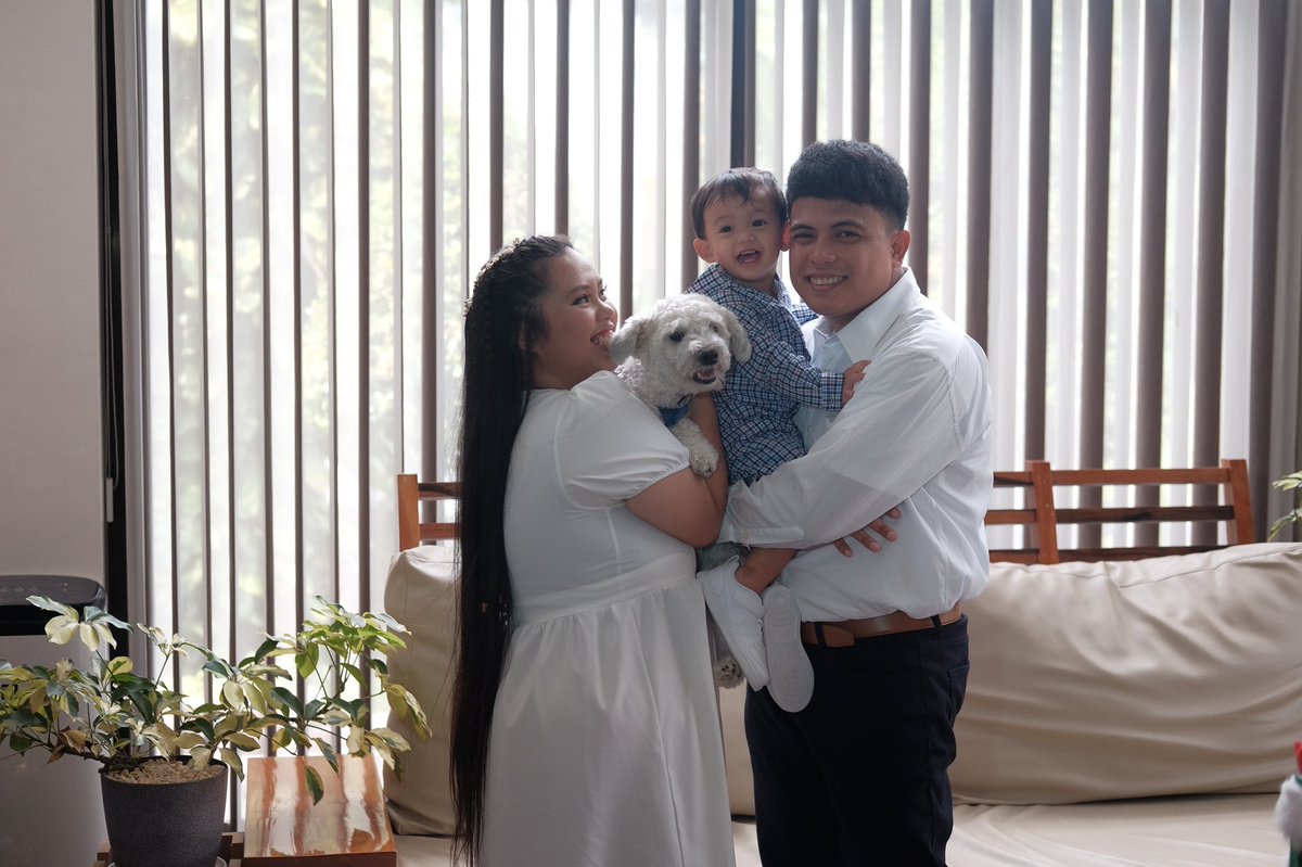 tabbyann05's tweet photo. We got married on my 25th birthday ♡ #100523 https://t.co/WiB6gYqshJ
