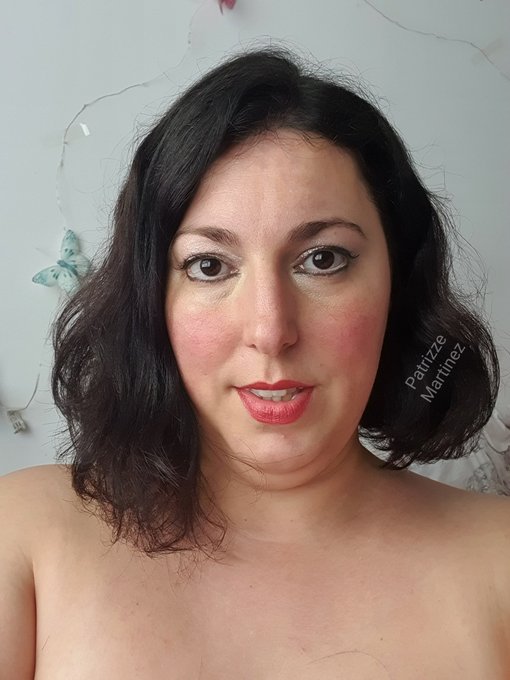 Hello https://t.co/bps1mSKPyk<a href="/tag/tittytuesday"class="tags"><span>#tittytuesday</span></a><a href="/tag/martesdetetas"class="tags"><span>#martesdetetas</span></a>