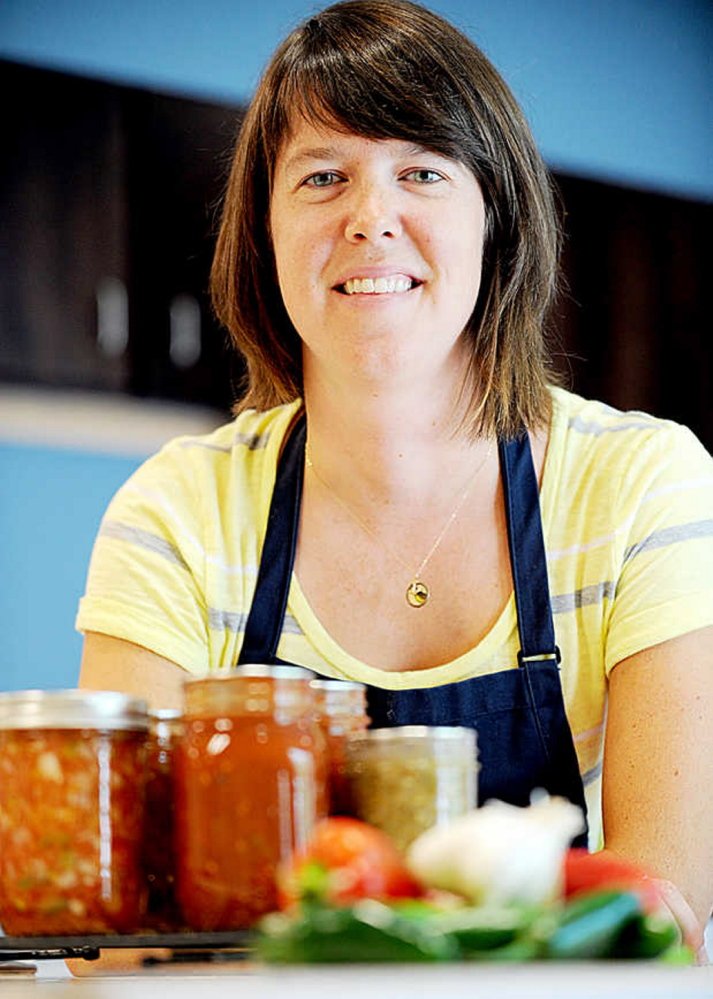 Kate McCarty of @UMaineExtension will teach a savory jellies class as one of our fall cooking options. Click on the link below to find out more about Kate's class and several others.
lewiston.maineadulted.org/classes/catego…
