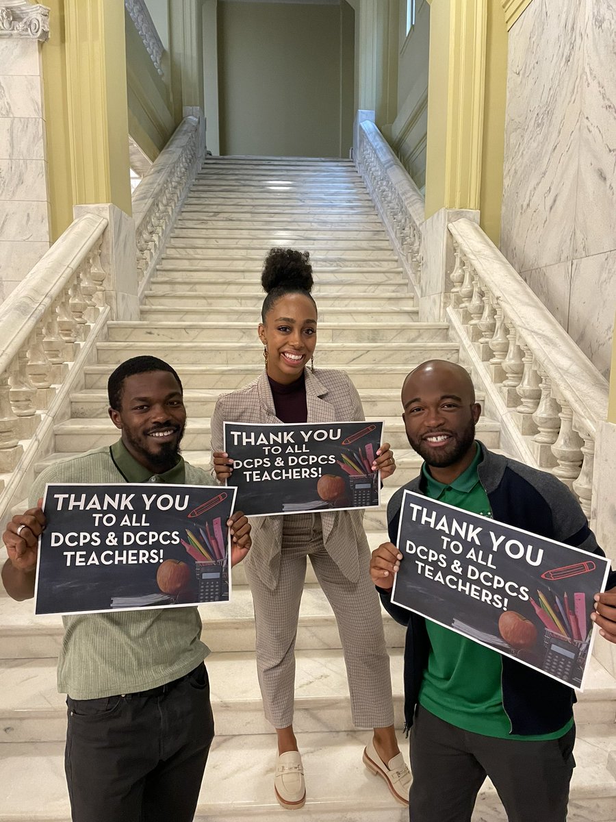 DCMOCRS's tweet photo. It’s World Teachers' Day! 🧑‍🏫 

#TeamMOCRS want to thank all of our @dcpublicschools and @dcpcsb teachers for the impact they have on our city. ✨

Thank you for all that you do 💚

#WorldTeachersDay https://t.co/PqZGa1WHWz