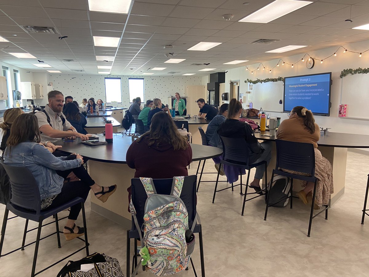 amylviars's tweet photo. Great day of learning for science!! Thank you C&amp;I for supporting and growing our craft! @ProsperISD @WalnutGroveHS #prosperscience https://t.co/gEqwJNsJb1