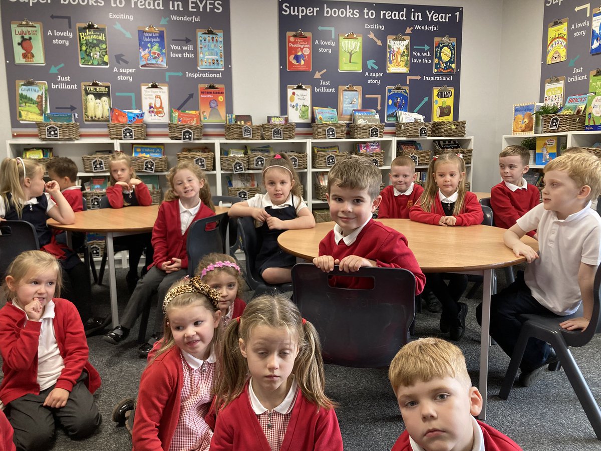 AnParkInfants's tweet image. Happy National Poetry Day! The children loved listening to some poems in our school library this afternoon. 📕#apiclass4 #loveofbooks