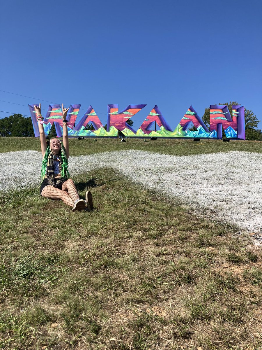 CourtneeK's tweet photo. My first WAKAAN was absolutely INCREDIBLE.

I will never not go to Wakaan ❤️🦋🌱✨🌻🌸 https://t.co/HfPcDGFzhf