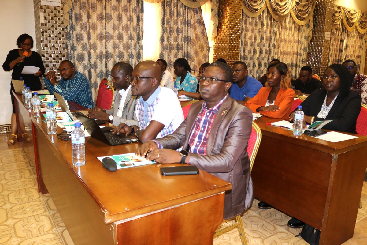 GggiBurkinafaso's tweet photo. 🌍10/05/2023, members of the Order of Architects of #BurkinaFaso + "Acte de Bâtir" had their skills reinforced in sustainable construction practices for Sahelian countries as part of the Energy Efficiency & Cool Housing Project. @gggi_hq. #CleanCoolingCollaborative #GreenBuilding https://t.co/3qwo0ZgKkq