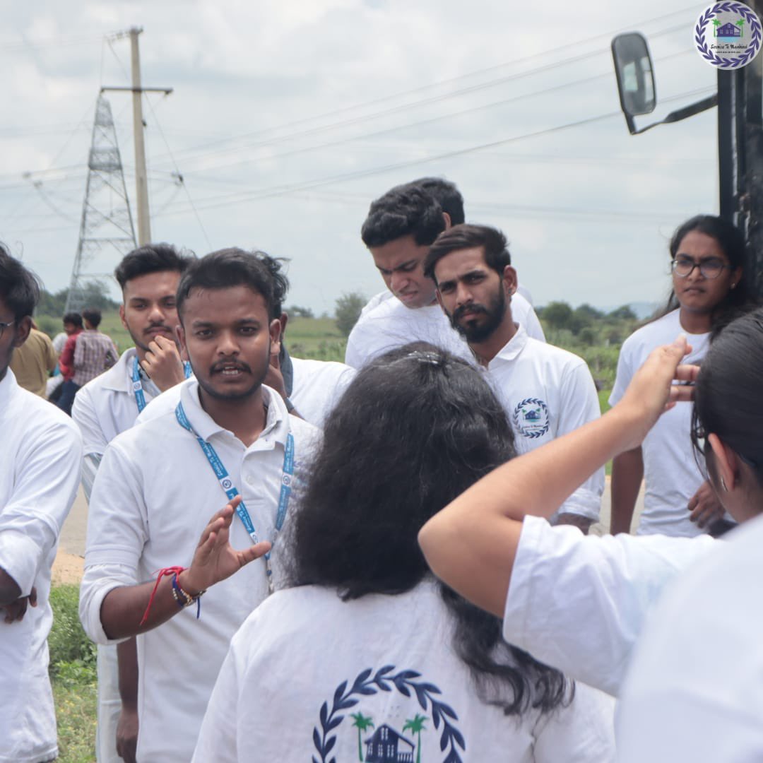 STM_ORG's tweet photo. On September 30th, we embarked on a research and survey tour of Nagarkurnool district, uncovering invaluable insights into various facets like agriculture, education, health, etc. Our journey has been incredibly enriching, and we eagerly anticipate making a positive impact. https://t.co/rdIw1n0ipQ