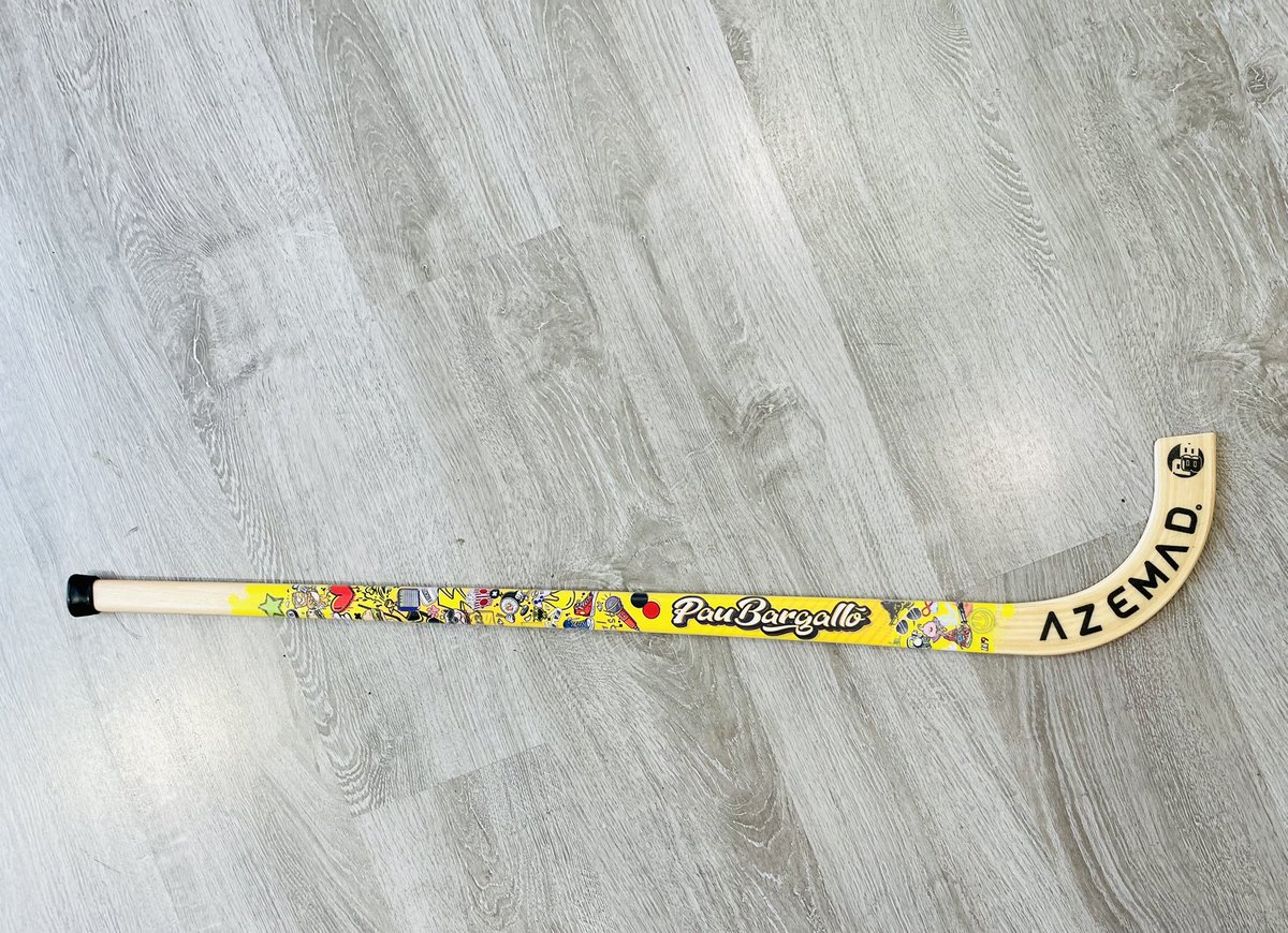 e3rollerskating's tweet photo. NEW ⭐️ Stick Azemad Pau Bargalló: Seguimos con los nuevos sticks de la temporada, hoy te presentamos el stick con diseño de Pau Bargalló - Se trata del modelo Super lleno de color ⚡️
#stick #azemad #hockey #hoquei #e3rollerskating https://t.co/FD0d0p1zjT