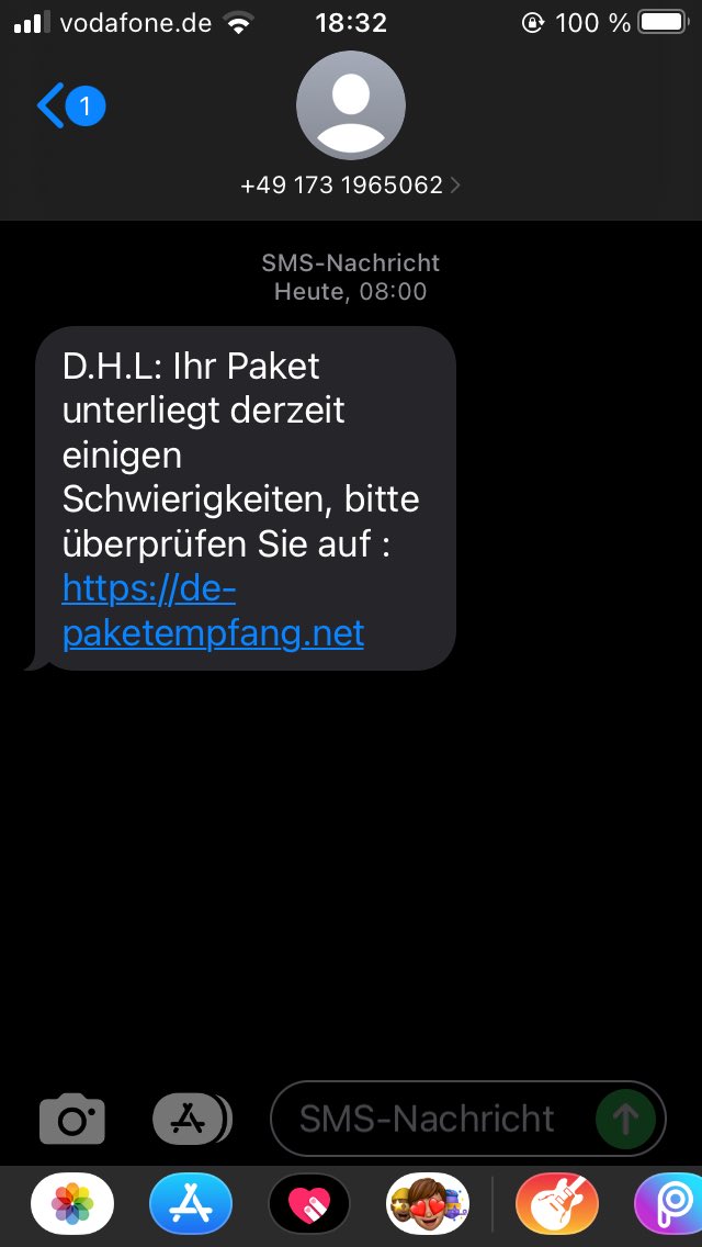 iHowleen's tweet photo. Diggah, isch hab nix bestellt! Ich werde da 100%ig nicht draufgehen. 😅

Achtung! Neue Betrüger die sich als DHL und Deutsche Post ausgeben. Nachricht sofort löschen und auf gar keinen Fall draufklicken! https://t.co/v5qP0YhL4m