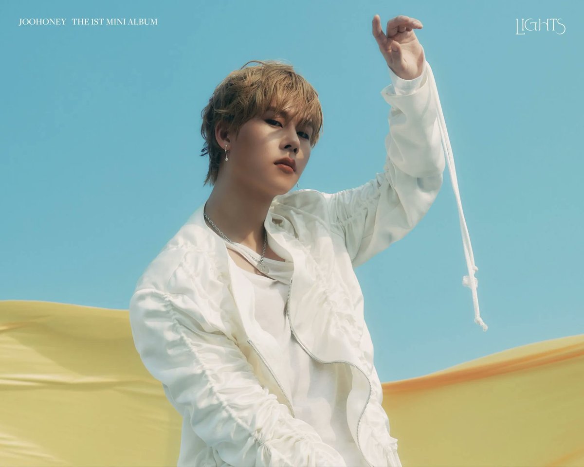 SaturnaliaArg's tweet photo. Hoy escuchamos el disco Lights en loop por el cumpleaños de Joohoney? SI 🔥 #HappyJoohoneyDay #MONSTAX https://t.co/XZJQKonbF0
