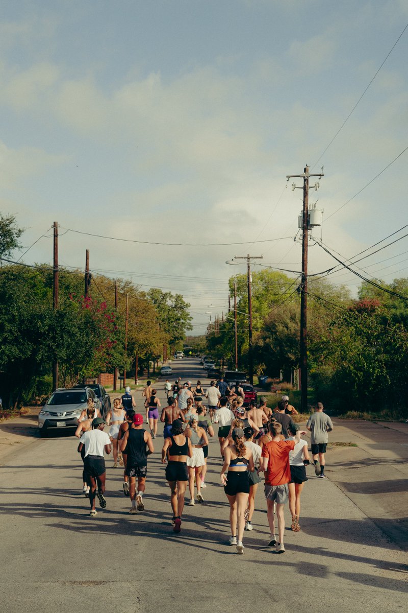 Community is everything. ✨ Last week, we hosted two events in Austin: our second community dinner and a Runday. Wednesday was a taco tasting for 20 inspiring guests at Nixta Taqueria. On Saturday, a crew of almost 40 took a 3.1-mile run and refueled with breakfast tacos after.