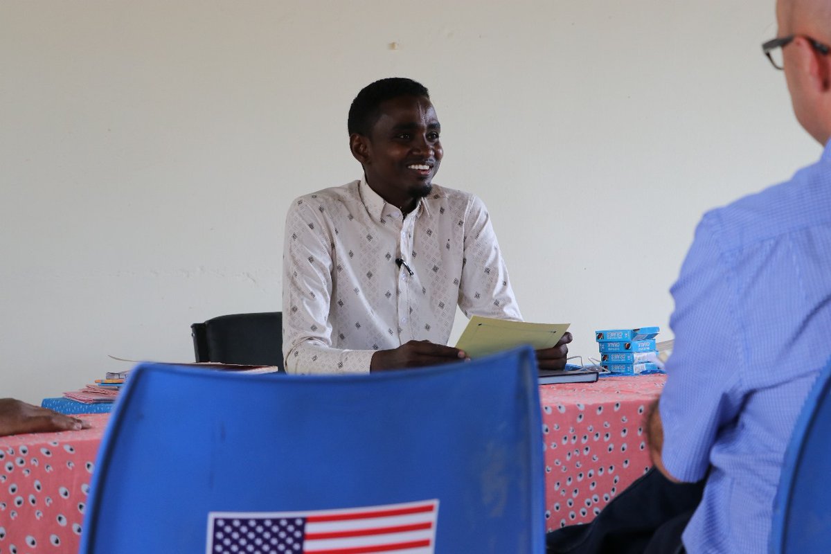 avsi_kenya's tweet photo. @FondazioneAVSI celebrates Kilas, an education hero at Hilac Primary School, #Daadab trained by #AVSI.

He's a testament to resilience, ensuring all children receive #education.

On #WorldTeachersDay, let's applaud Kilas &amp; educators like him who light up the path to knowledge. https://t.co/NV7bfA5Ekz