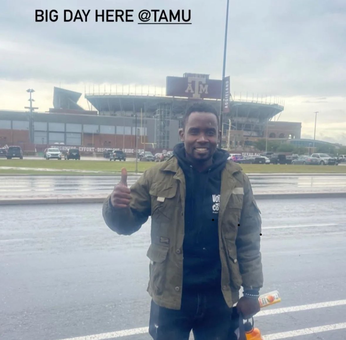 tamucoffee's tweet photo. Meet Daniel: @voltagecoffeeproject Ugandan In Country Coordinator. Daniel and our friends from Voltage Coffee Project stopped by @tamu to join our HORT 450 class to guest lecture and share their experience with our students. https://t.co/tBhI2b2usz