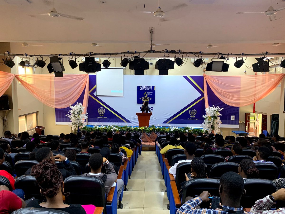 Alexa_Ighodaro's tweet photo. Happy Teacher's Day!
Grateful for the incredible teachers who've shaped me and inspired my journey. Here's to making them proud every day! ๐๐ฝ
As I reflect on their impact, I hope to also stand as a teacher and shape the future of others after me. ๐
#TeachersDay #RaiseOthers https://t.co/G6vNfR20cK
