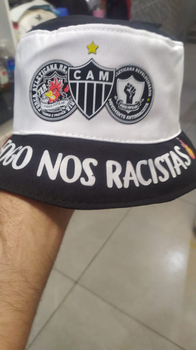 AtleticanaRev's tweet photo. @Arcebispo13 ✊🏿 https://t.co/VWuoFZeKoX