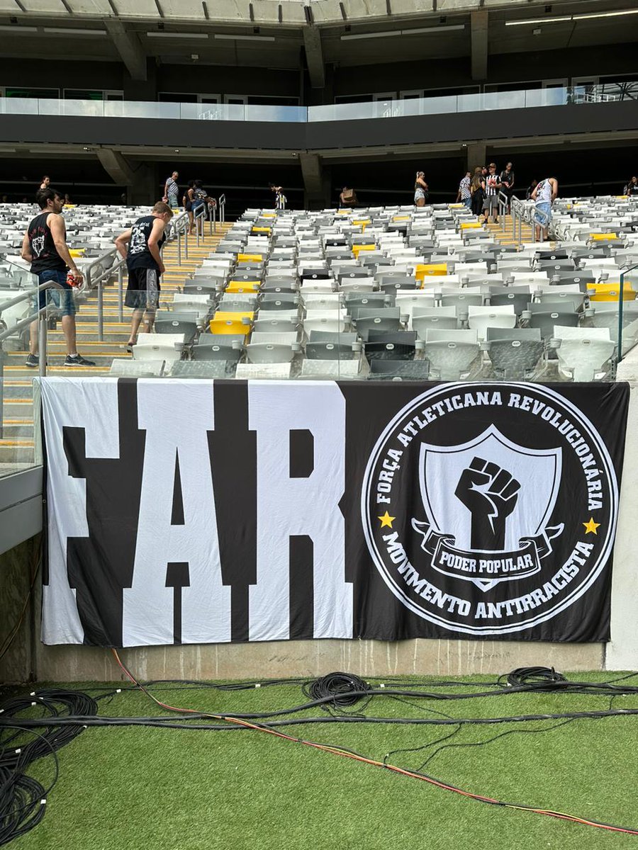 AtleticanaRev's tweet photo. @Arcebispo13 ✊🏿 https://t.co/VWuoFZeKoX