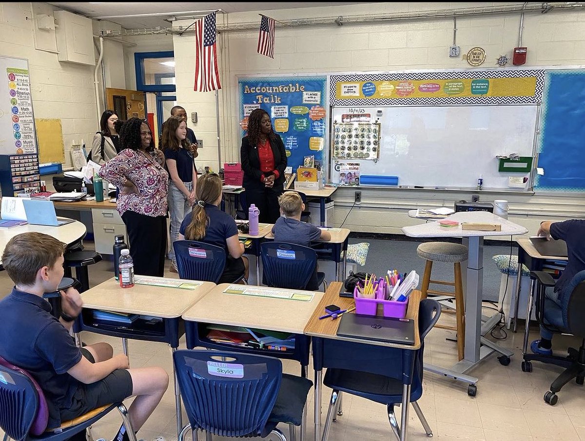 Ruthzee Louijeune tweet media