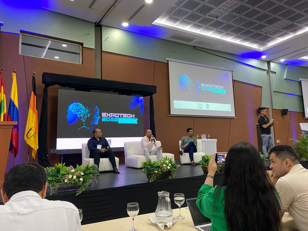 Moderando el panel del Sector Industria TI en <a href="/EXPOTECH_UNAD/">Expotech_UNAD</a> sobre #industria 5.0 <a href="/MgtiNoticias/">noticias-mgti</a> <a href="/ClaudioCamiloG1/">Claudio Camilo Gonzá</a> gran desafío para el país. <a href="/Ministerio_TIC/">Ministerio TIC</a> <a href="/MauricioLizcano/">Mauricio Lizcano</a>