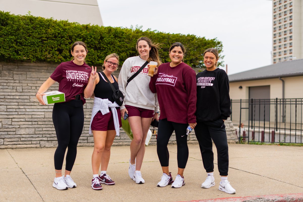 EKUVolleyball's tweet photo. Ready to hit the road! 🚌
#RISE https://t.co/J7kcU1olxF