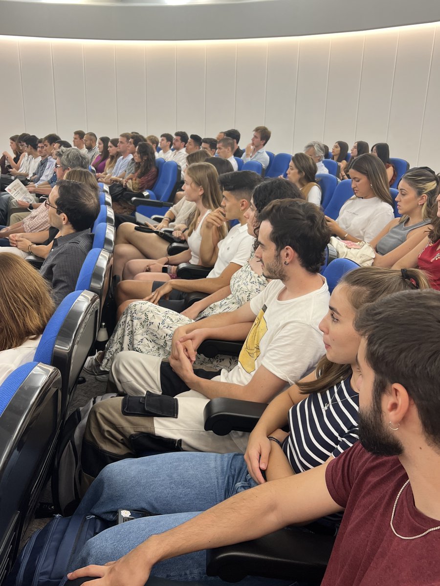 eoi's tweet photo. 🟢¡Inauguramos el Curso Académico 2023/2024 en el que nuestros alumnos/as de postgrado comienzan sus programas Master! 

¡Bienvenidos/as! 👋

#somosEOI https://t.co/p7sqqFqR1f