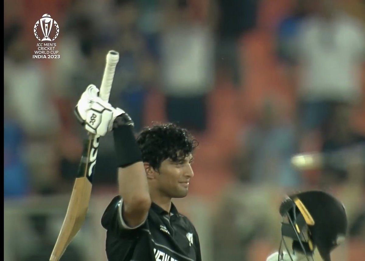 How good was Rachin (apparently he was named coz his father was a fan of Rahul + Sachin = Rachin). Whatta fine hitter of the ball. Kiwis easily overpowered the defending champions. 
#NZvsEng #WorldCup2023