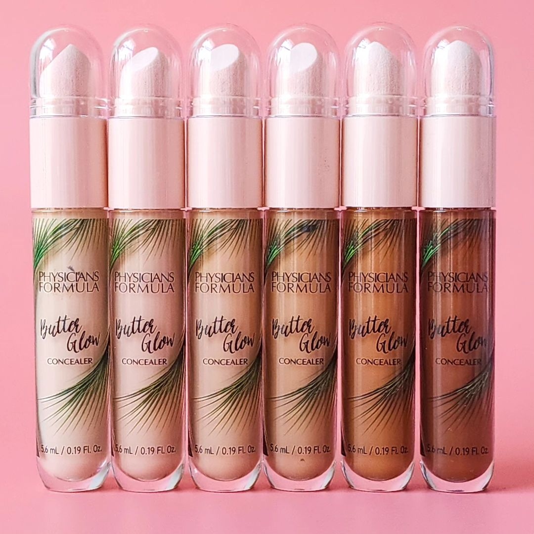 PFCosmetics's tweet image. No sleep? No problem. Erase those under-eye shadows and say hello to flawless skin with Butter Glow Concealer available at @Walgreens ✨
TAP to shop online: pformu.la/WAG-BGC 
#WalgreensBeauty #PhysiciansFormula
Image: skincerely.keeli