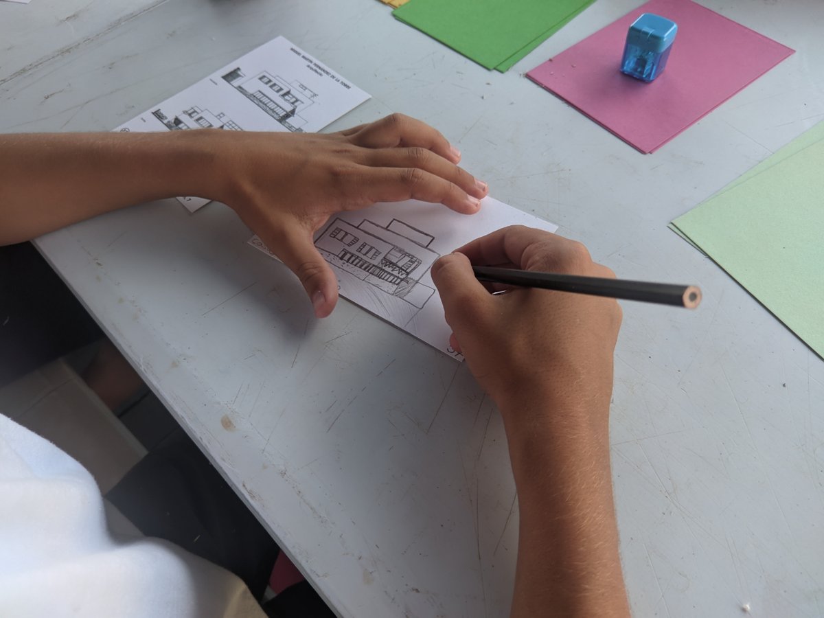 COAGranCanaria's tweet photo. #09SA | Dentro de la IX Semana de la Arquitectura, se han desarrollado, entre el martes y hoy jueves, los talleres educativos “Mapeando a Miguel Martín”, impartidos por Marta Torrecilla González🧵 https://t.co/PyMrlsD0hL