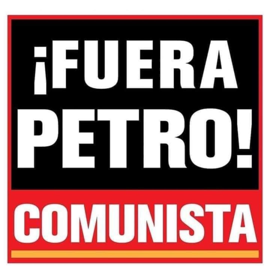 KARLA56131's tweet image. IMPROVISACIÓN de este RÉGIMEN  es VERGONZOSA 

El invento de rebajar el SOAT no funcionó, y antes abrió un hueco de $850.000 mil millones en los dineros dla salud, ahora la intentan desembarrar excusándose en la corrupción para improvisar otra vez. 
Petro HAMPON es una pesadilla