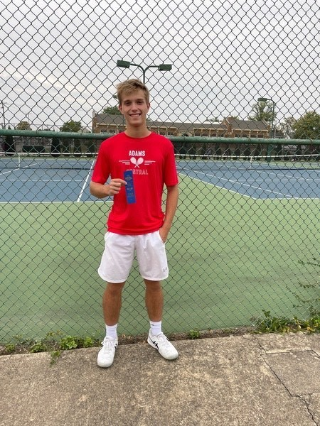 A BIG congratulations to Ean Brown on his individual sectional championship win last night.  Ean defeated his opponent from Rochester 6-1, 6-0 and will move on to play in the regional round on Oct. 14 in Kokomo.  Let's go Ean and Go Jets!