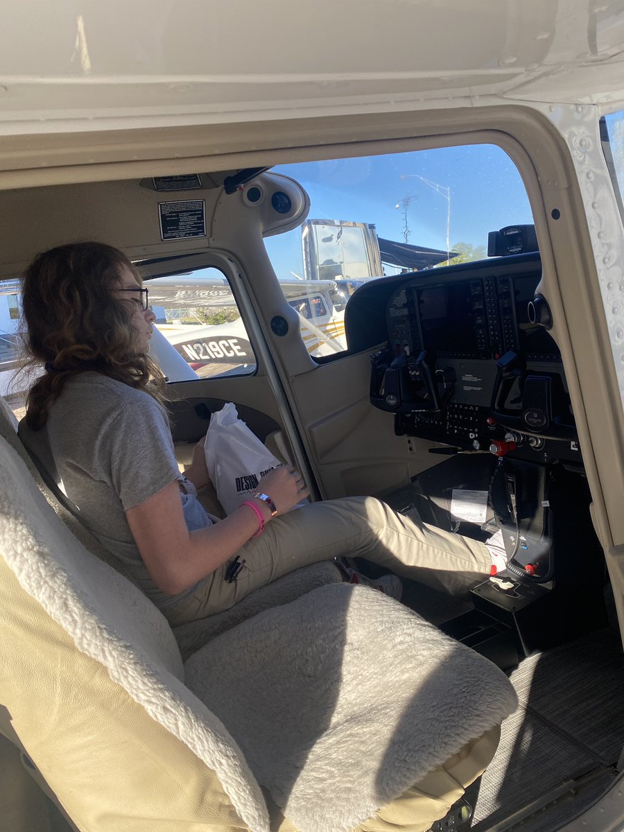 BrooksSTEM's tweet photo. Thank you @TextronAviation for the invitation to attend national manufacturing day! My students had a great time. https://t.co/7vrKuLPp15