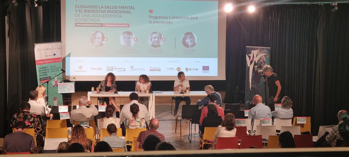 PantallasAmigas's tweet photo. @carlosgurpegui @carlosgtardon @andonieguiluz @joxi1974 @googleespanol @fmapfre @cop_cantabria @INCIBE @smiportu @AndresGBellido @TeiPrograma @sepiegob @digitalechancen @ISCAPCEI @policia 🗣️@AndresGBellido, Creador de @TeiPrograma. 

El programa TEI (Tutor��a Entre Iguales) es un programa de convivencia institucional que implica a toda la comunidad educativa, orientándose a mejorar la integración escolar. Prevención #AcosoEscolar

👉 https://t.co/y0zxuRAhDp https://t.co/jNb4Lr19hR