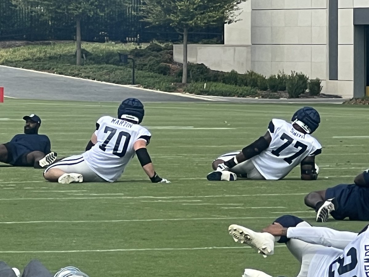 GehlkenNFL's tweet image. This is big: For first time since 2021, the entire first-team Cowboys O-line is participating in a padded regular-season practice. Tyron Smith (knee) and Zack Martin (thigh) returned today.

LT Tyron Smith, LG Tyler Smith, C Tyler Biadasz, RG Zack Martin, RT Terence Steele
